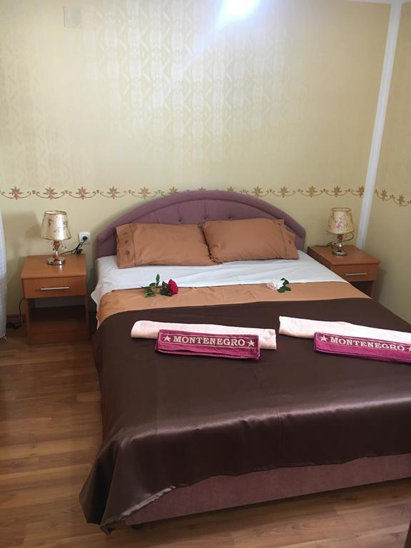 Sunny Apartment Budva